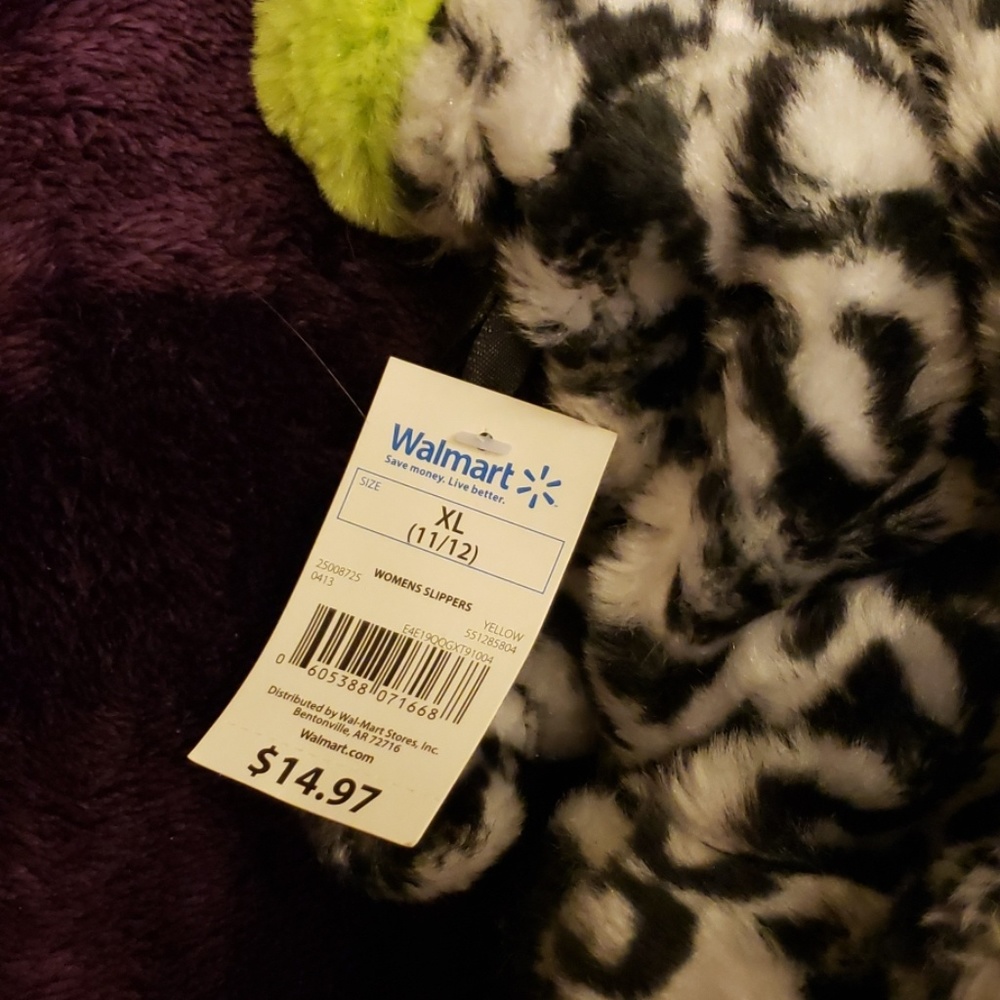 Slippers - Picture 2 of 3